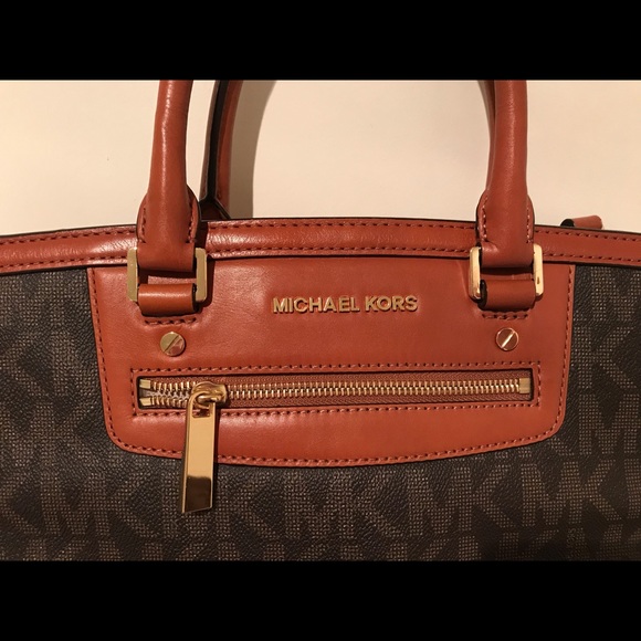 Michael Kors Handbags - Michael Kors Brown Bag Michael Kors Handbags - Michael Kors Brown Bag